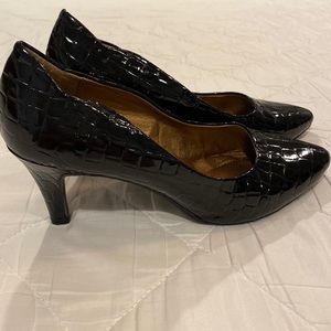 Size 8.5 Heels